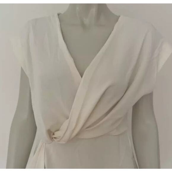 ⭐️ Zara Off White Cream Silky Soft Short Sleeve Top With Knot‎ Women's Small - Picture 1 of 8